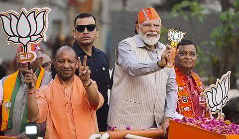 யோகி ஆதித்யநாத் | மோடி