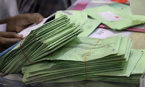 ‘பதிலி வாக்கு’ முறையில் வேறொருவர் வாக்களிக்கலாம்: ராணுவ வீரர்களுக்கான சலுகை