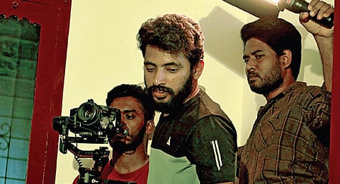 11 கேரக்டர்கள் 11 கோணங்கள்! - சிறகன் இயக்குநர் வெங்கடேஷ்வர ராஜ் பேட்டி