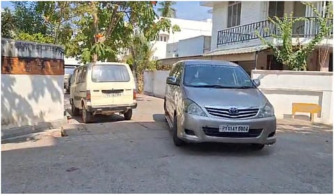 புதுச்சேரியில் வருமான வரித் துறையினர் சோதனை