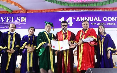 நடிகர் ராம்சரணுக்கு கவுரவ டாக்டர் பட்டம்: தந்தை சிரஞ்சீவி நெகிழ்ச்சி 