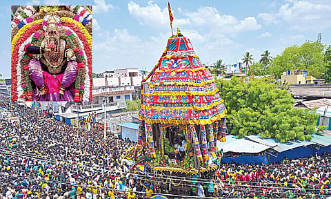 சித்திரைத் திருவிழாவையொட்டி சமயபுரத்தில் நேற்று நடைபெற்ற மாரியம்மன் கோயில் தேரோட்டத்தில் வடம் பிடித்து தேர் இழுத்த பக்தர்கள். (உள்படம்) சிறப்பு அலங்காரத்தில் மாரியம்மன்.