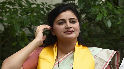 மகாராஷ்டிரா மாநிலம் அமராவதி தொகுதி பாஜக வேட்பாளர் நவ்னீத் ரானா