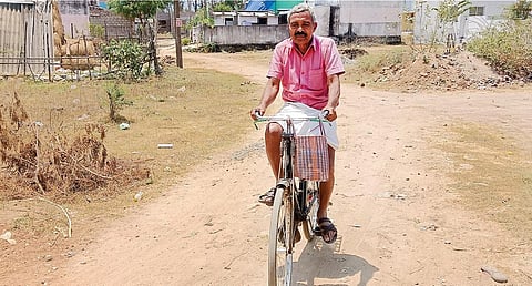 சமுகப் பொறியாளர்கள் 01: மிதிவண்டியில் வரும் தேவதூதன்!