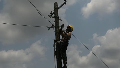 தினசரி மின்நுகர்வு 44.27 கோடி யூனிட்டாக அதிகரித்து புதிய உச்சம்