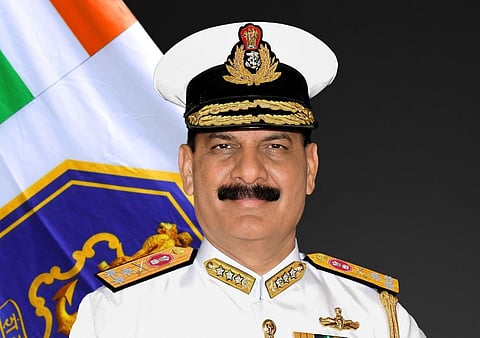 கடற்படையின் அடுத்த தளபதியாக வைஸ் அட்மிரல் தினேஷ் குமார் திரிபாதி நியமனம்