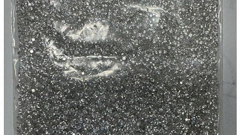 நூடுல்ஸ் பாக்கெட்டுகளில் மறைத்து வைக்கப்பட்டிருந்த வைரங்கள் பறிமுதல்