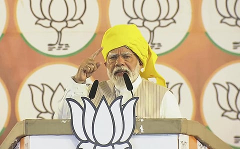 வாராணசி வேட்புமனு தாக்கலுக்கு முன்பாக அயோத்தியில் பிரதமர் மோடியின் ஊர்வலம்