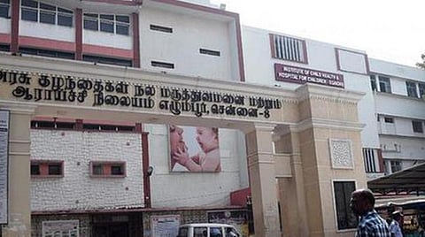 தனக்கு தானே பிரசவம் பார்த்துக் கொண்ட செவிலியர்: உயிரிழந்த குழந்தை உடல் எழும்பூர் மருத்துவமனைக்கு அனுப்பி வைப்பு