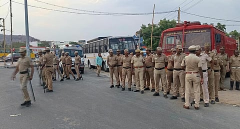 செய்தித் தெறிப்புகள் @ மே 2: சேலம் வன்முறை பின்புலம் முதல் டெல்லி ஆளுநர் அதிரடி வரை