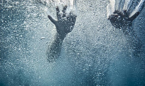 வண்டலூர், பழவேற்காடு நீர்நிலைகளில் மூழ்கி 6 பேர் உயிரிழப்பு