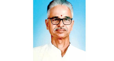 வேலாயுதன்