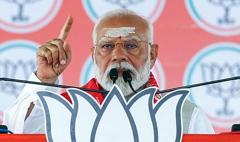 தோல் நிறத்தின் அடிப்படையில் அவமதிப்பதா?: பிரதமர் மோடி கண்டனம்