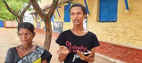 வானவில் பெண்கள்: புறக்கணிப்பை மீறி வென்ற மாணவன்