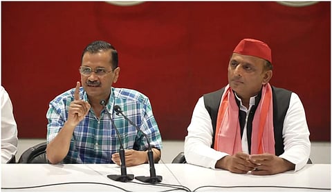 அரவிந்த் கேஜ்ரிவால் | அகிலேஷ் யாதவ்