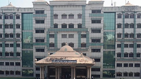 ராஜீவ் காந்தி அரசு பொது மருத்துவமனை வளாகத்தில் ரூ.65 கோடி செலவில் நரம்பியல் துறைக்கு புதிய கட்டிடம்