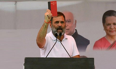 அரசியல் சாசனம் இல்லையென்றால் மக்களின் உரிமைகள் பறிபோகும்: ராகுல் காந்தி ஆவேசம்