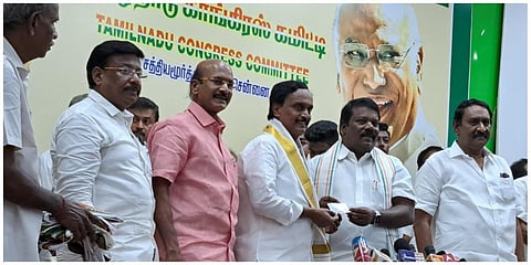 இடம்: சத்தியமூர்த்தி பவன் | படம்: டி.செல்வகுமார்