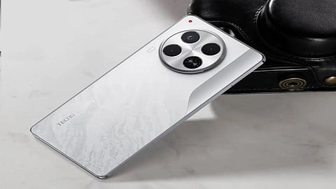 டெக்னோ கேமான் 30 ஸ்மார்ட்போன்