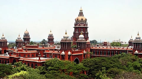 போக்சோ குற்றவாளிக்கு தனியார் மருத்துவமனையில் அறுவை சிகிச்சை: ஐகோர்ட் அனுமதி மறுப்பு