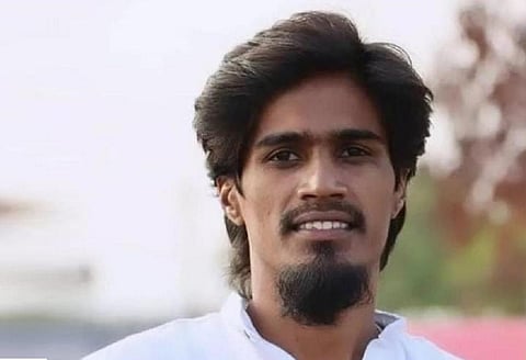 அல் ஆசிக்.