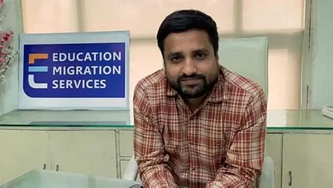 கனடா கல்லூரியில் சீட்டு வாங்கித் தருவதாக இந்திய மாணவர்களை ஏமாற்றிய முகவருக்கு 3 ஆண்டுகள் சிறை