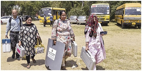 சவாலாக வெயில், மழை - 57 தொகுதிகளில் சனிக்கிழமை இறுதிகட்ட வாக்குப்பதிவு 