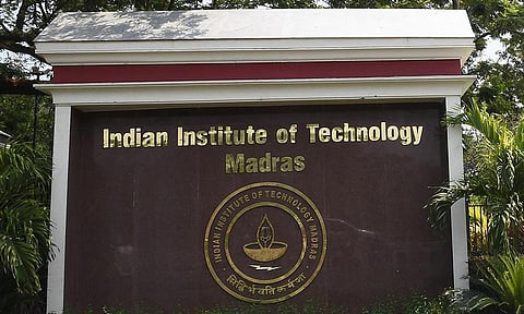 சென்னை ஐஐடியின் டேட்டா சயின்ஸ், எலெக்ட்ரானிக் சிஸ்டம் ஆன்லைன் பட்டப்படிப்பின் முதலாவது பட்டமளிப்பு விழா