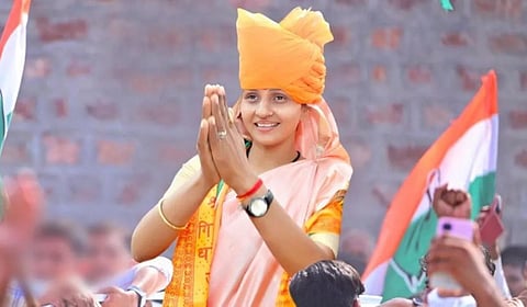 சஞ்சனா ஜாதவ்