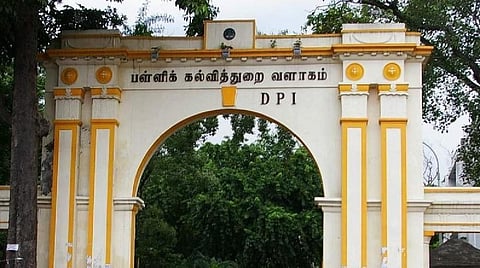 பள்ளிக்கல்வி துறையின் ஒருங்கிணைந்த வாட்ஸ்-அப் தளம்: 1.02 கோடி பெற்றோர் செல்போன் எண்கள் சரிபார்ப்பு