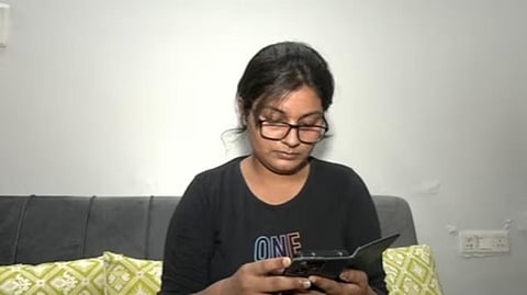 நீட் விடைத்தாள் கிழிந்ததாக புகார் அளித்த மாணவி: நீதிமன்றத்தில் போலி ஆவணங்களை சமர்ப்பித்தது அம்பலம்