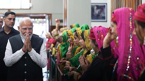 பிரதமர் மோடி காஷ்மீர் பயணம்: பலத்த பாதுகாப்பு ஏற்பாடு