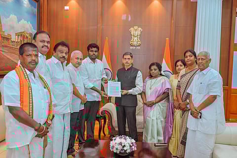 கள்ளக்குறிச்சி துயரம் | சிபிஐ விசாரணை கோரி ஆளுநரிடம் அண்ணாமலை, தமிழிசை மனு