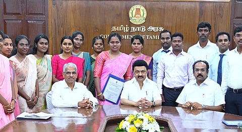 குரூப் 1 மூலம் தேர்வு செய்யப்பட்ட 95 பேருக்கு நியமன ஆணை வழங்கினார் முதல்வர்