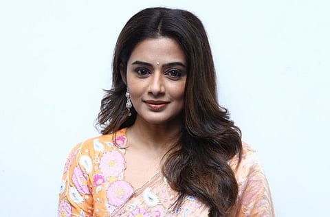 ‘கொட்டேஷன் கேங்’ படத்தில் கான்ட்ராக்ட் கில்லராக பிரியாமணி