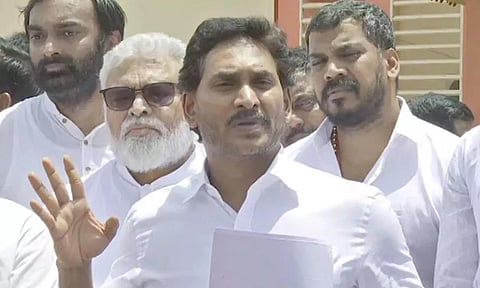 வாக்கு இயந்திரத்தை உடைத்ததில் என்ன தவறு? - ஆந்திர மாநில முன்னாள் முதல்வர் ஜெகன் கேள்வி