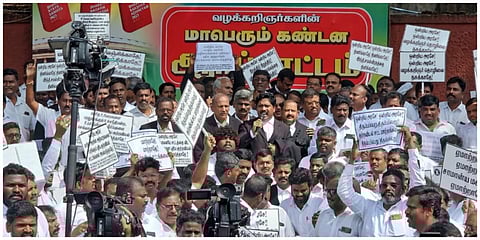 “கட்சிகளின் தூண்டுதலால் புதிய குற்றவியல் சட்டங்களுக்கு எதிராக வழக்கறிஞர்கள் போராட்டம்” - இந்து முன்னணி
