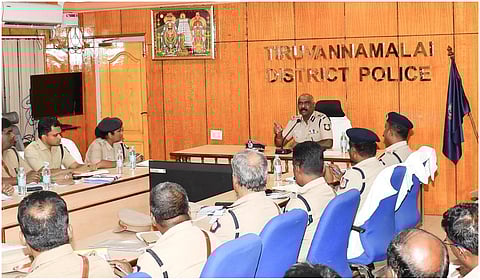 தேவாசீர்வாதம் தலைமையில் வேலூர் சரக காவல் அதிகாரிகள் கூட்டம்