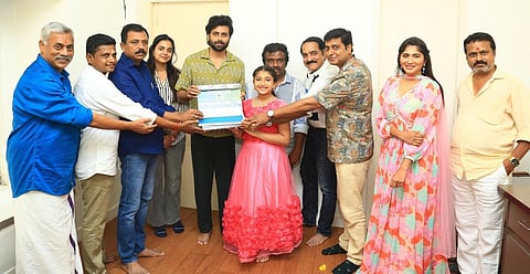 தொகுப்பாளர் விஜய் ஆதிராஜ் இயக்கும் ‘நொடிக்கு நொடி’ - படப்பிடிப்பு தொடக்கம்