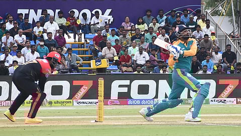 அரைசதம் விளாசிய திருச்சி கிராண்ட் சோழாஸ் அணி் வீரர் சஞ்சய் யாதவ். படம்: ஜெ.மனோகரன்.  