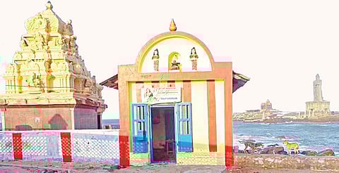 குமரிக் கரை உலவும் தேவி