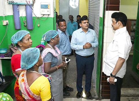 அம்மா உணவகங்களை பராமரிக்க ரூ.21 கோடி ஒதுக்கீடு: ஆய்வுக்கு பின் முதல்வர் ஸ்டாலின் உத்தரவு