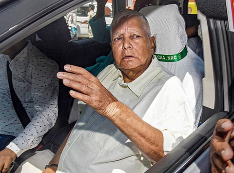 பிஹாருக்கு சிறப்பு அந்தஸ்து மறுப்பு எதிரொலி: நிதிஷ் பதவி விலக லாலு வலியுறுத்தல்