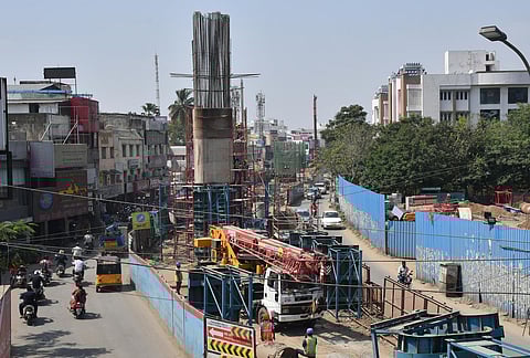மெட்ரோ ரயில் பணிகள்: சென்னை மாநகரப் பேருந்து வழித்தடத்தில் மாற்றம்