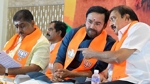 புதுச்சேரியில் பட்ஜெட் தொடர் தொடங்குவதால் பாஜக அதிருப்தி எம்எல்ஏக்களை சமரசம் செய்ய இறுதி முயற்சி