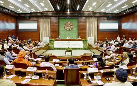 ‘‘அரசியலமைப்பையும் ஜனநாயகத்தையும் பாதுகாப்பதே நாடாளுமன்றத்தின் முதன்மை பணி’’ - ஜக்தீப் தன்கர்