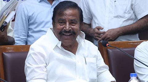 சென்னை கலைவாணர் அரங்கில் நடந்த ஆய்வுக் கூட்டத்தில் அமைச்சர் கே.என்.நேரு உரையாற்றினார்.