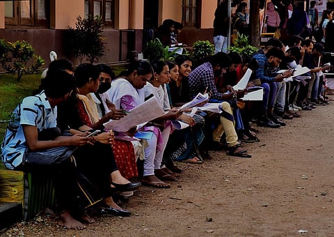 அயல்நாட்டு வேலைவாய்ப்பு நிறுவனத்துக்கு புதிய வலைதளம்: தமிழக அரசு அறிவிப்பு