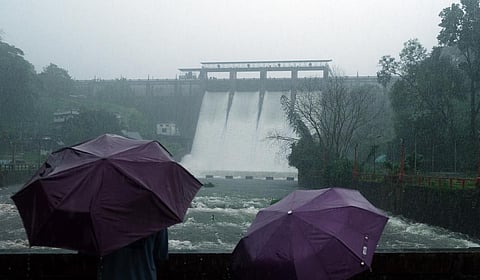 கேரளாவின் 4 மாவட்டங்களுக்கு மஞ்சள் எச்சரிக்கை: நாளை வரை கனமழை பெய்யும் என அறிவிப்பு