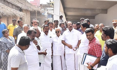 நெல்லையில் ஆய்வுக்கு ஆட்சியர் வருகையில் தாமதம்: அமைச்சர் கே.என்.நேரு அதிருப்தி